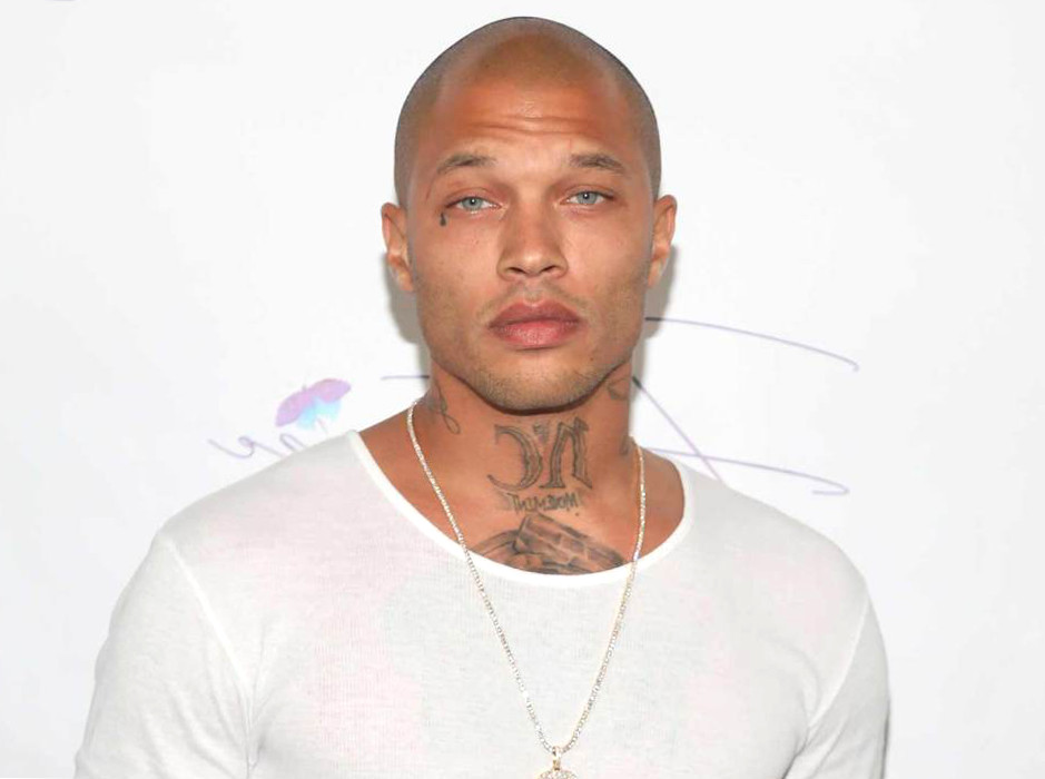 Do you remember Jeremy Meeks? While there are men risking their lives to save the underprivileged and the world, women across the world were getting wet from this pic of a convicted felon who went viral. He now works as a fashion model. 